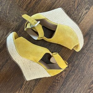 Marc Fisher Wedges